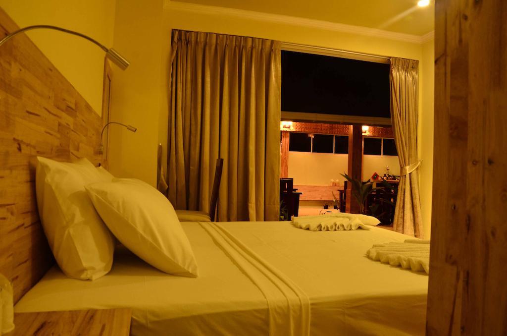 Hotel Narnia Maldives Maafushi Esterno foto