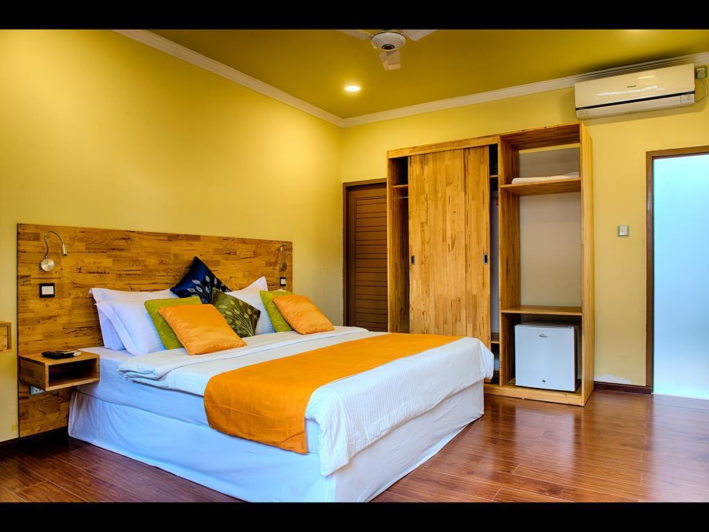 Hotel Narnia Maldives Maafushi Esterno foto