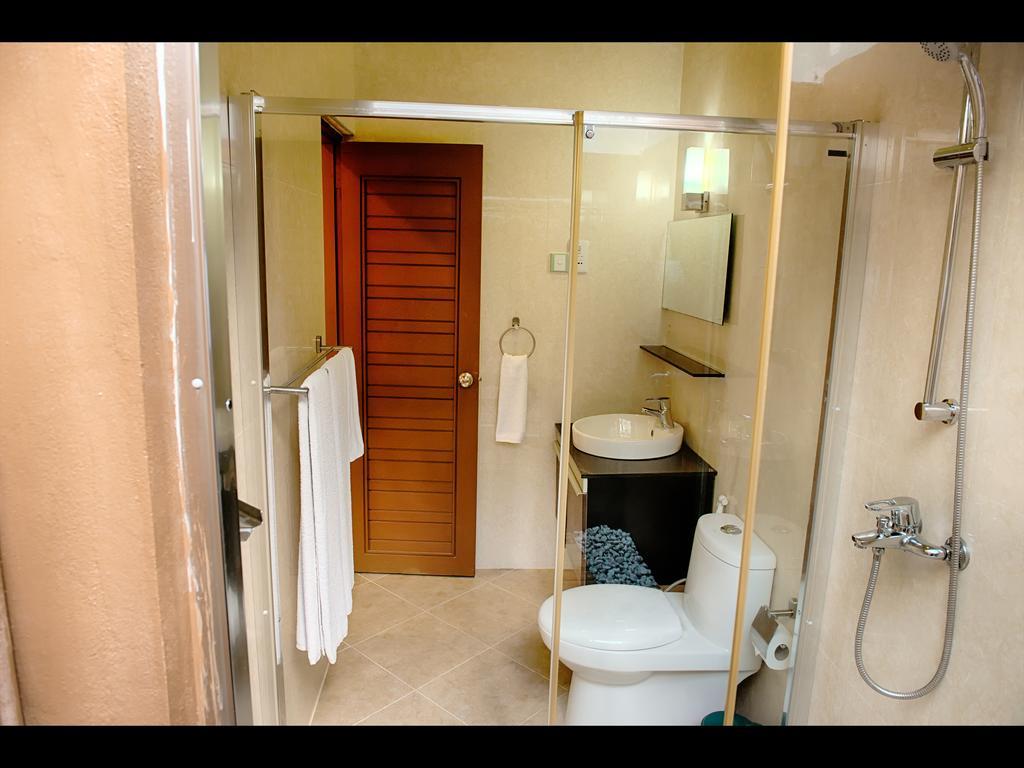 Hotel Narnia Maldives Maafushi Esterno foto
